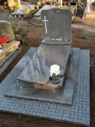 Nagrobek pojedynczy Kamieniarz Szczecin 16