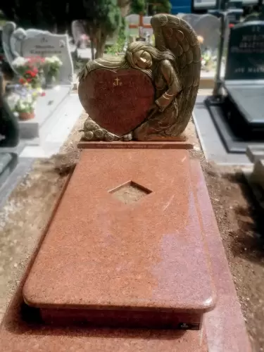 Nagrobek pojedynczy Kamieniarz Szczecin 81